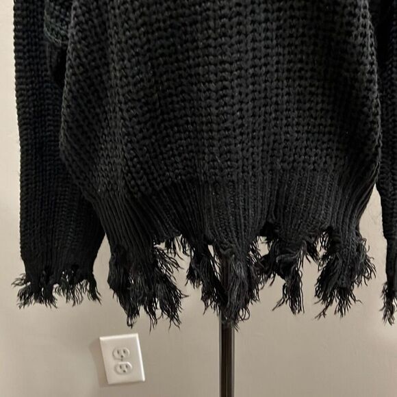 - NWT Fashion Nova black distressed sweater. XL - Picture 6 of 15